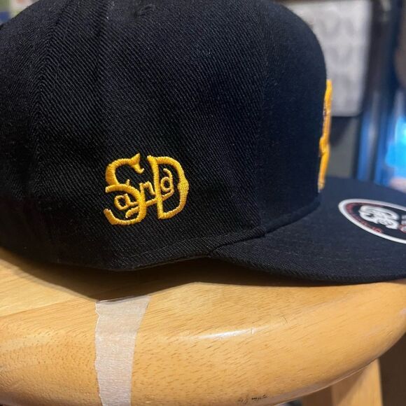 Stall&Dean Truckers Fitted Hat - Picture 3 of 7
